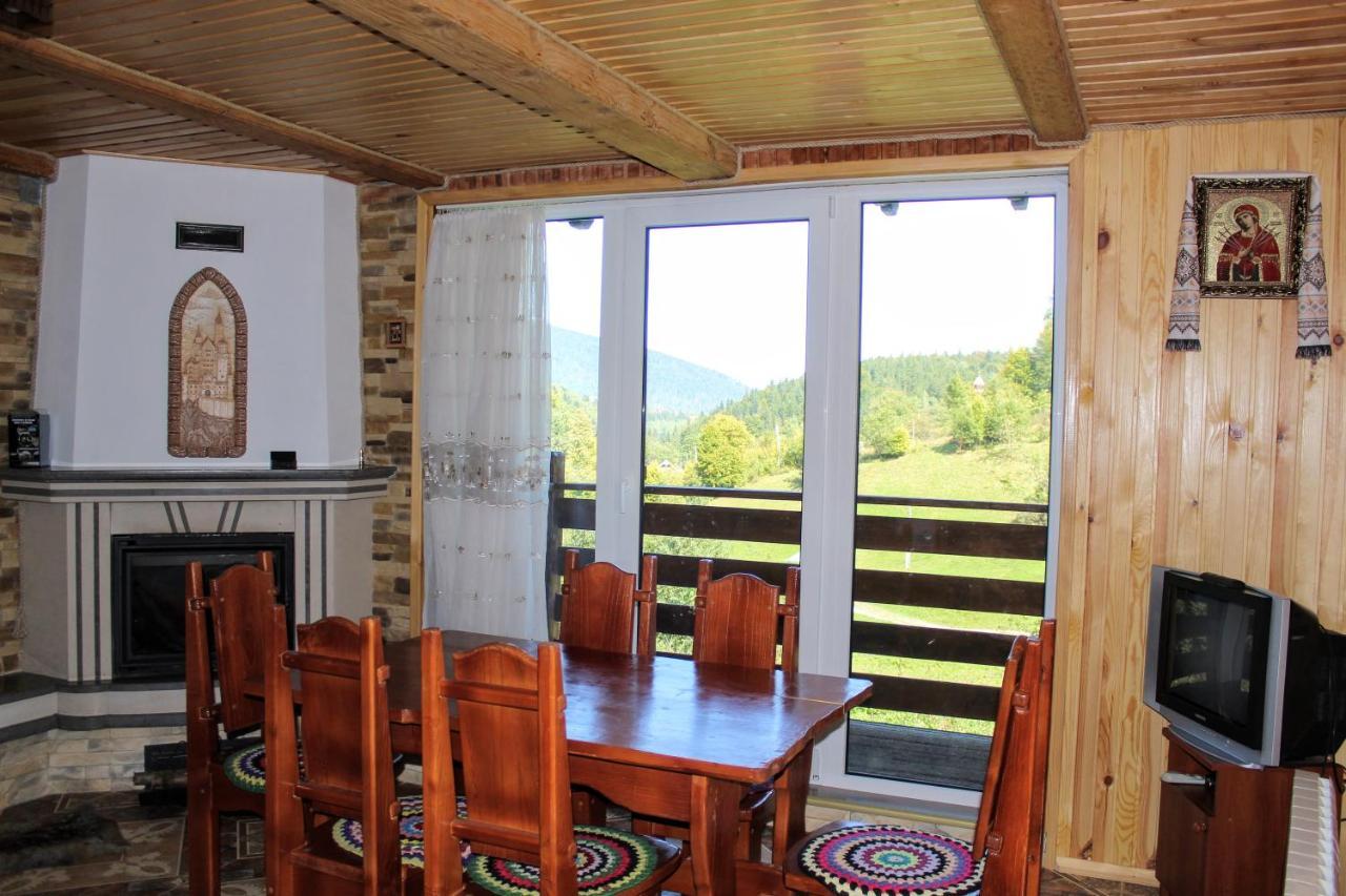 Cottage "Karpatske Shale" ยาเรมชา ภายนอก รูปภาพ