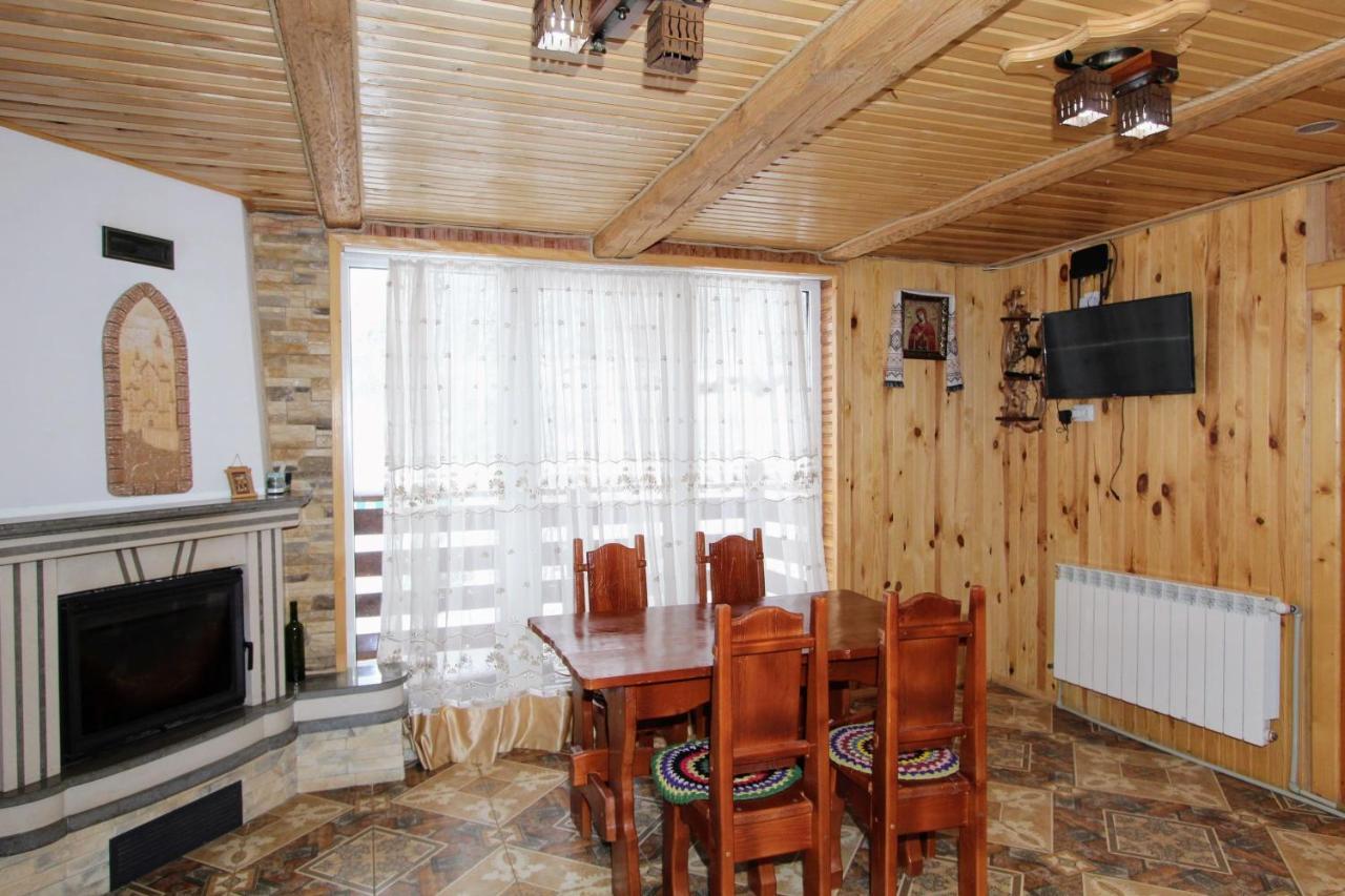 Cottage "Karpatske Shale" ยาเรมชา ภายนอก รูปภาพ